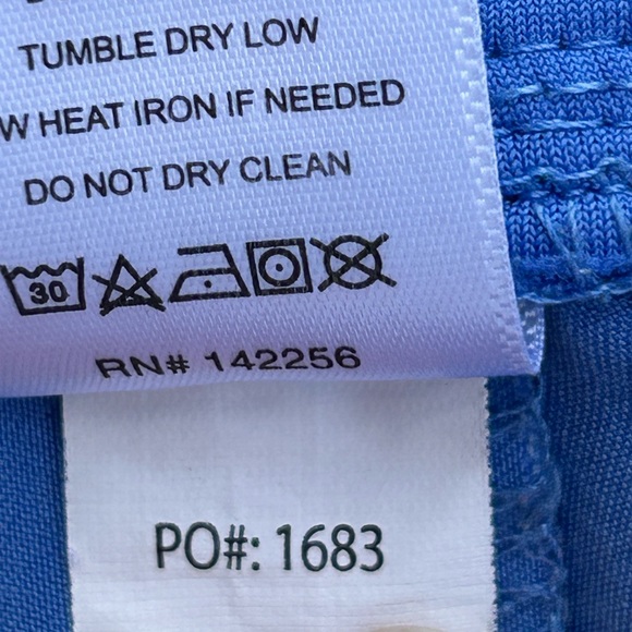 Figs Technical Collection Royal Blue high waist
Zamora Jogger Pants PO# 1683 - Picture 8 of 8